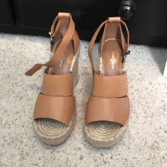 Treasure & Bond Shoes - Treasure and bond tan wedges